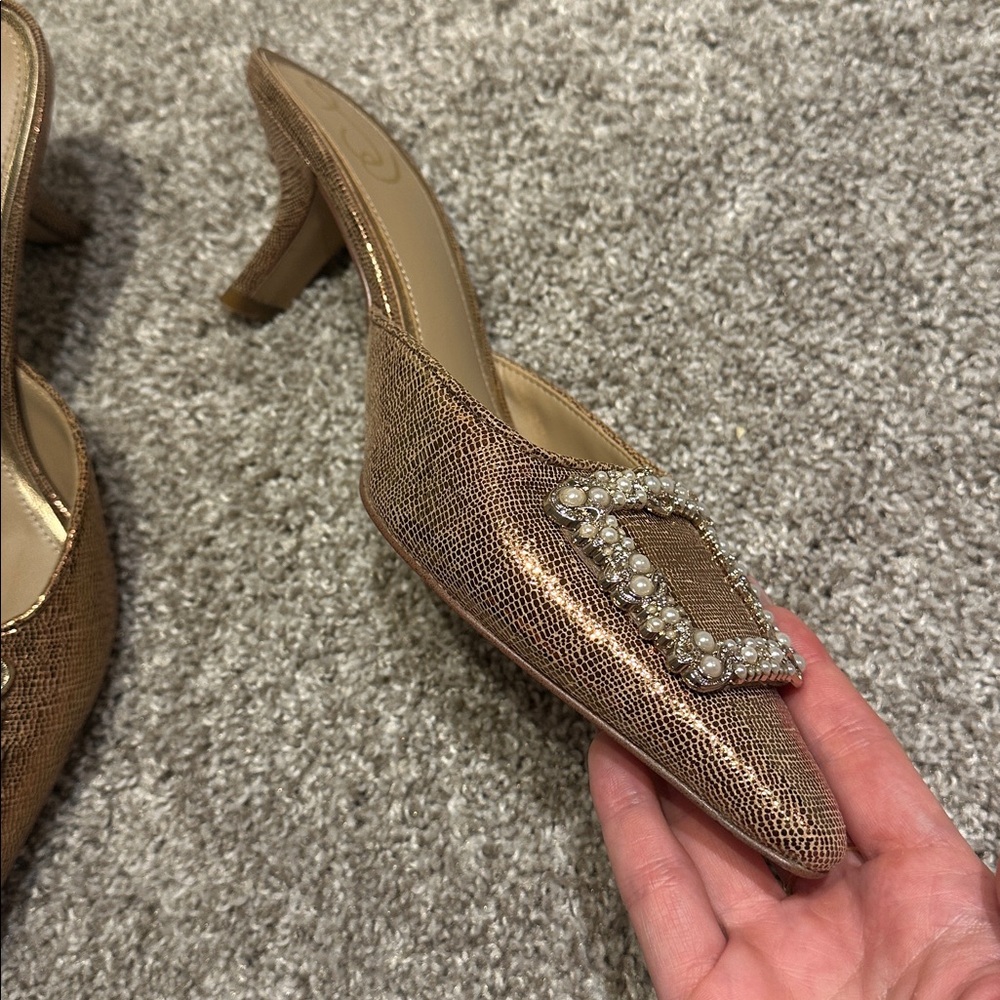 Sam Edelman 9 Kitten Heel Mule Beaded Metallic Gold Bronze Gorgeous shoe 2” - Picture 2 of 12